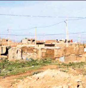 مئتا عائلة ببن شكاو بالمدية تعايش العصر البدائي                                    غياب المشاريع التنموية عزلها