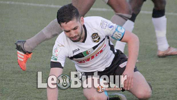 ESS : La pelouse du 8-Mai 1945 dans un état lamentable