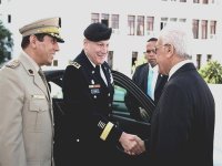 Abdelmalek Guenaïzia reçoit le commandant en chef de l'AFRICOM