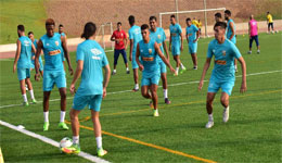 MCA : une association en guise de sparring-partner : Le stage de France tourne au fiasco