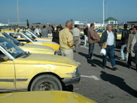 احتجاجا على جملة من المشاكل قالوا إنها أثّرث سلبا على نشاطهم 5 آلاف سائق سيارة أجرة بقسنطينة في إضراب عن العمل