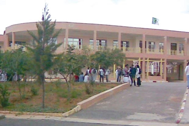 Une rentrée houleuse à Oued Tlélat