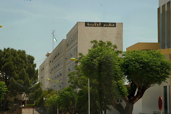 أصحاب الأراضي المنتزعة بتيزي وزو يعتصمون أمام مقر الولاية