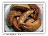 Petits croissants fourrées