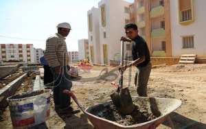 وفاة عامل إثر سقوطه من الطابق الرابع في معسكر