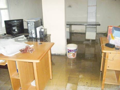 Les architectes crient leur détresse                                    Les locaux de l'URBAB, à Tizi Ouzou, noyés par les eaux usées