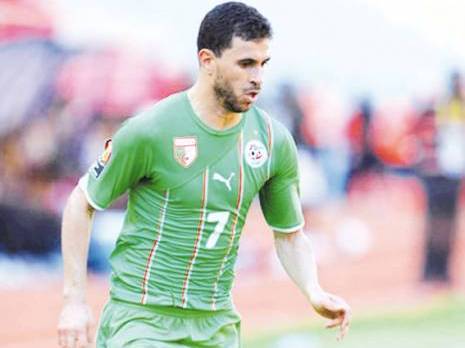 L'attaquant Bezzaz rappelé                                    Equipe nationale