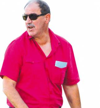«Le plus dur nous attend»                                    Nacer Akli. Entraîneur de l'USM Blida