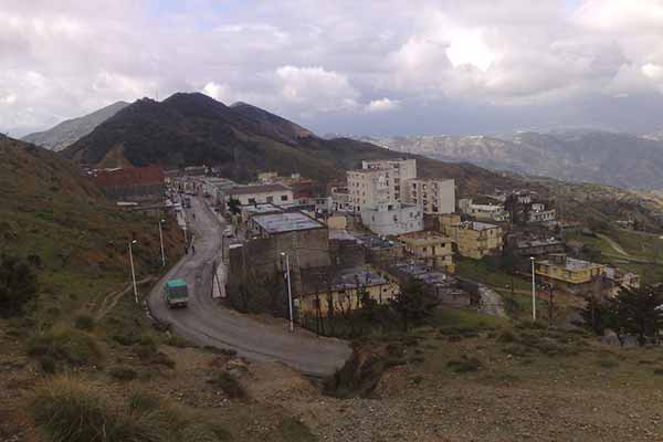 سكان دوار أبراراس بتوجة في بجاية يطالبون برفع الغبن عنهم