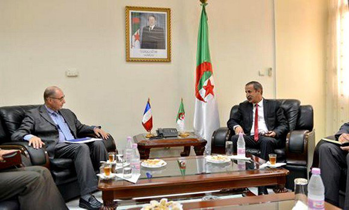 Communication : le renforcement de la coopération algéro-française examiné