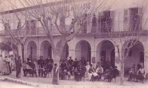 La famille Guettaf ou la mémoire photographique de Boussaâda