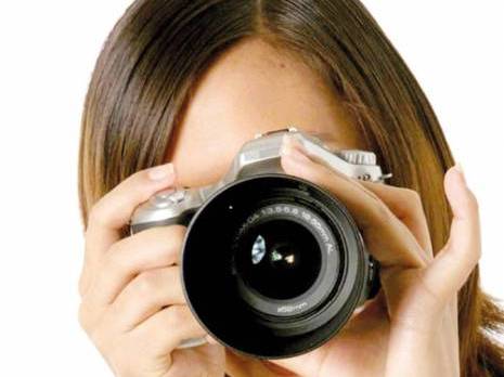 sortir du statut d'art mineur                                    Troisième festival national de la photographie d'art à Tlemcen