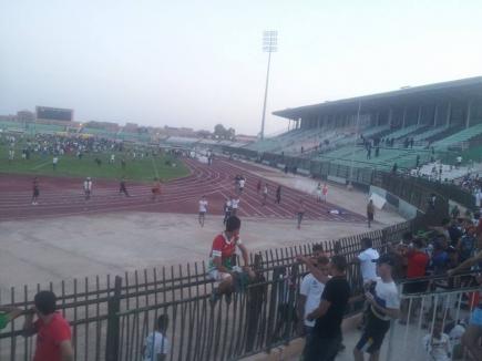 الرابطة تعاقب مولودية الجزائر واتحاد بسكرة بلقاء دون جمهور وتغرمهما