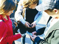 Ils sont distraits par l'Internet, le portable, la musique...                                    Quand les élèves se mettent «hors champ»