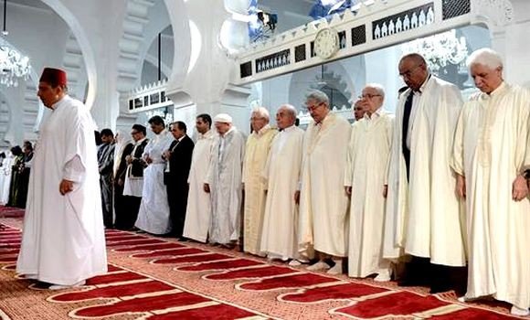 السادة بن صالح وبوحجة وأويحيى يؤدون صلاة عيد الاضحى بالجامع الكبير بالعاصمة