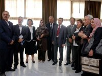 Les chercheurs en quête désespérée d'industriels                                    Recherche scientifique