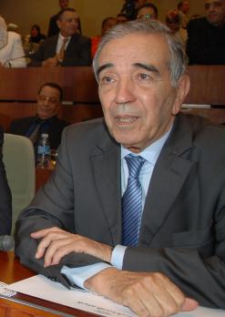 زيارات ميدانية لولد قابلية إلى ولايات الغرب                                    يجتمع بالولاة اليوم في وهران