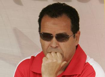 L'ombre de Charef plane sur El Harrach                                    USM HARRACH-CA BATNA