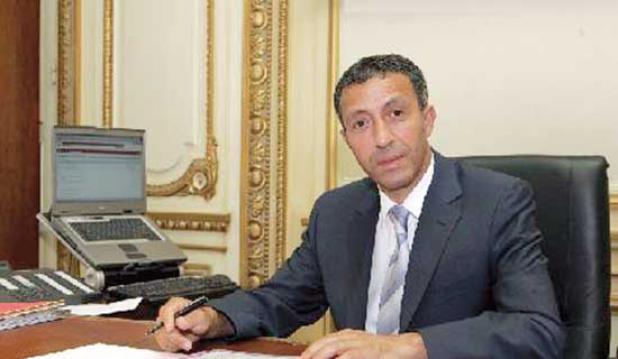 عزوز بفاف يقدم روايته ''سلام واسانت'' بوهران                                    كشف عن مشروع قصة حول الأمير عبد القادر بالرسوم