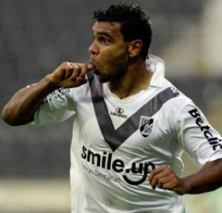 سوداني يطمح اليوم للتسجيل قبل الالتحاق بمعسكر الخضر                                    مسيرو أونجي نادمون على تضيعه و المفاوضات قد تبعث نهاية الموسم