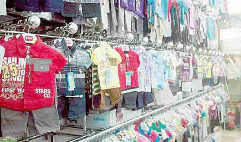 قافلة كسوة العيد تجوب مختلف بلديات جيجل