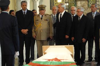 Chadli et l'équation islamo-berbériste                                    IL A ETE PRESIDENT DANS UNE EPOQUE SENSIBLE