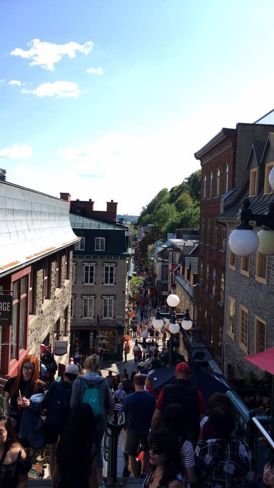 ------ هل فكّرتكم بقضاء عطلة عيد العمل في مدينة كيبيك؟ ------