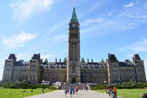 🇨🇦 🇨🇦 عشرة أمور تجهلها عن البرلمان الكندي 🇨🇦 🇨🇦