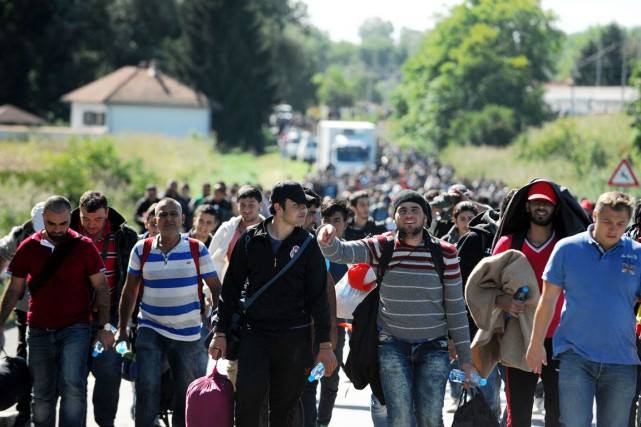 ------- كم يكلّف استقبال طالب لجوء في السنة؟ -------