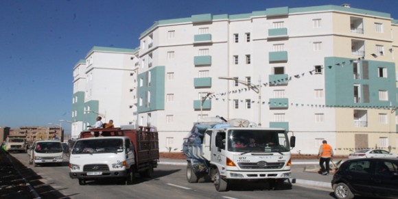 Le wali d'Oran insiste sur la réalisation d'équipements d'excellence dans le pôle urbain de Oued Tlelat