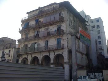 SOS à la commune de Belouizdad                                    VIEUX BATI ALGER