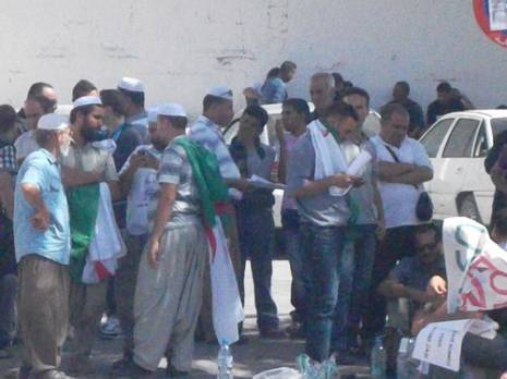 Yacine Zaid condamné à six mois de prison avec sursis et 10 000 DA d'amende                                    Actualité : les autres articles