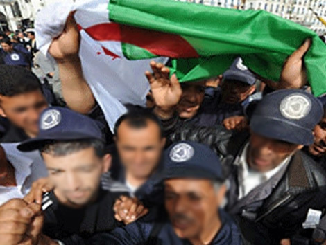 اعتصام مفتوح لأعوان الحرس البلدي أمام مقر ولاية تيزي وزو