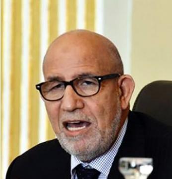 Derbal se montre attentif