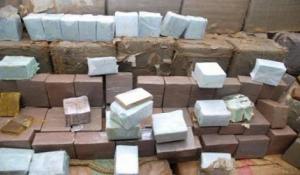 حجز 6 قناطير من الكيف مهربة على ظهور الحمير بتندوف