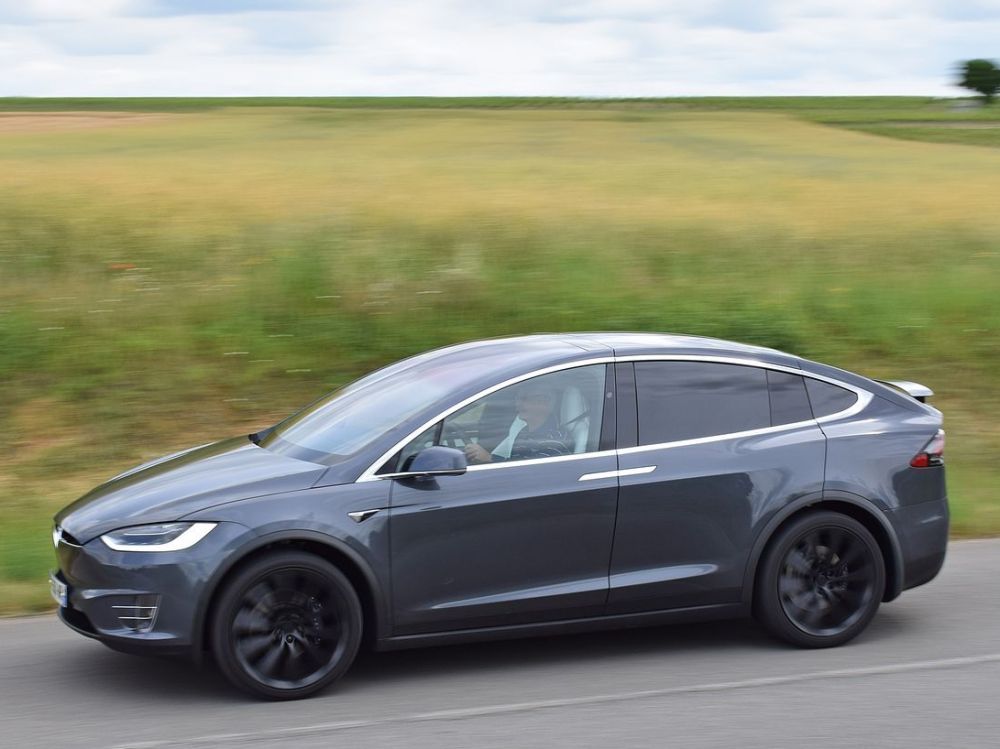 Tesla Model X 100 D : Aussi polyvalent qu'un hybride