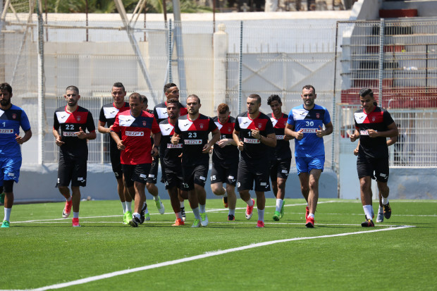 الأول المحترف: إ. العاصمة 0–1 د. تاجنانت (الشوط الأول)