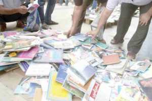 بيع الكتب المدرسية المستعملة يعود إلى الواجهة بالمدية