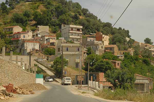 مسؤولون يرفضون ربط قرى ببجاية بالغاز الطبيعي