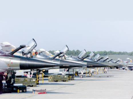 l'Algérie redoute le syndrome libyen                                    Washington soutiendra une intervention militaire française au nord-Mali