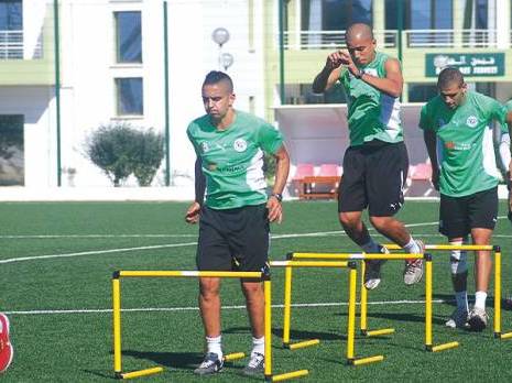 Halliche forfait, Bouzid rappelé                                    En prévision du match Algérie-Libye