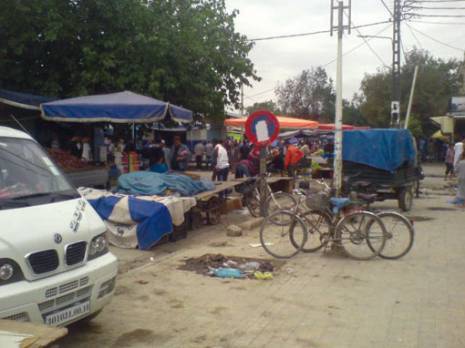 16 marchés de proximité en chantier                                    Eradication du commerce informel à Mila