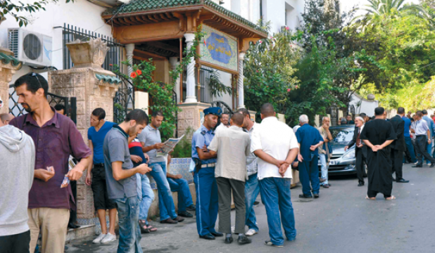 استقالات في سطيف وغليان في العاصمة وباتنة والأغواط وبرج بوعريريج                                    التصادم متواصل في بيت الأفالان بسبب قوائم المحليات