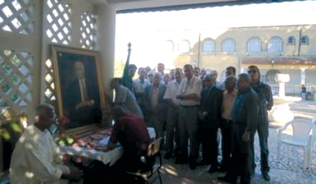 عزاء شعبي للرئيس الراحل الشاذلي بن جديد في قرية السبعة بالطارف                                    بحضور جموع غفيرة من السكان والمجاهدين