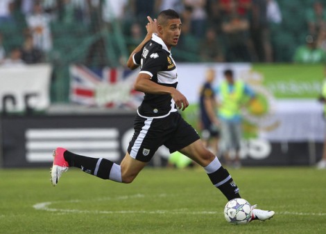 بلفضيل: ملامحي تشبه إبراهيموفيتش أكثر من بن زيمة!