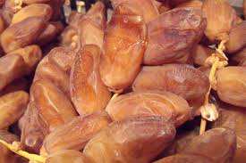 دقلة نور ..تمور طولقة  ومكانتها العالمية