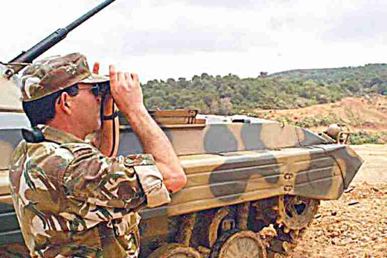 تدمير ثلاثة مخابئ للإرهابيين بالبويرة