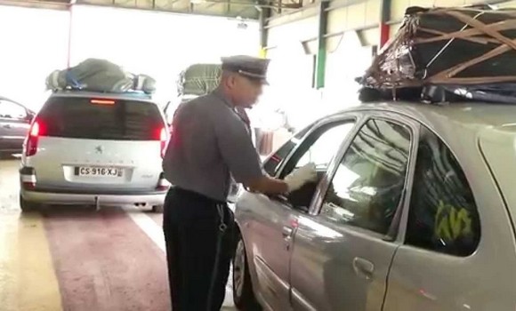 Contrôle douanier des voyageurs: faciliter les procédures tout en luttant contre les fraudeurs