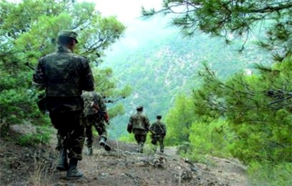 Lutte antiterroriste: trois (03) abris pour terroristes détruits à Bouira (MDN)