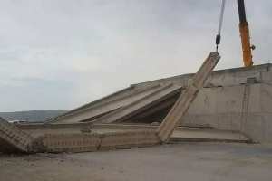 سقوط الجسر العملاق الذي سيربط تبسة بالطريق السيار